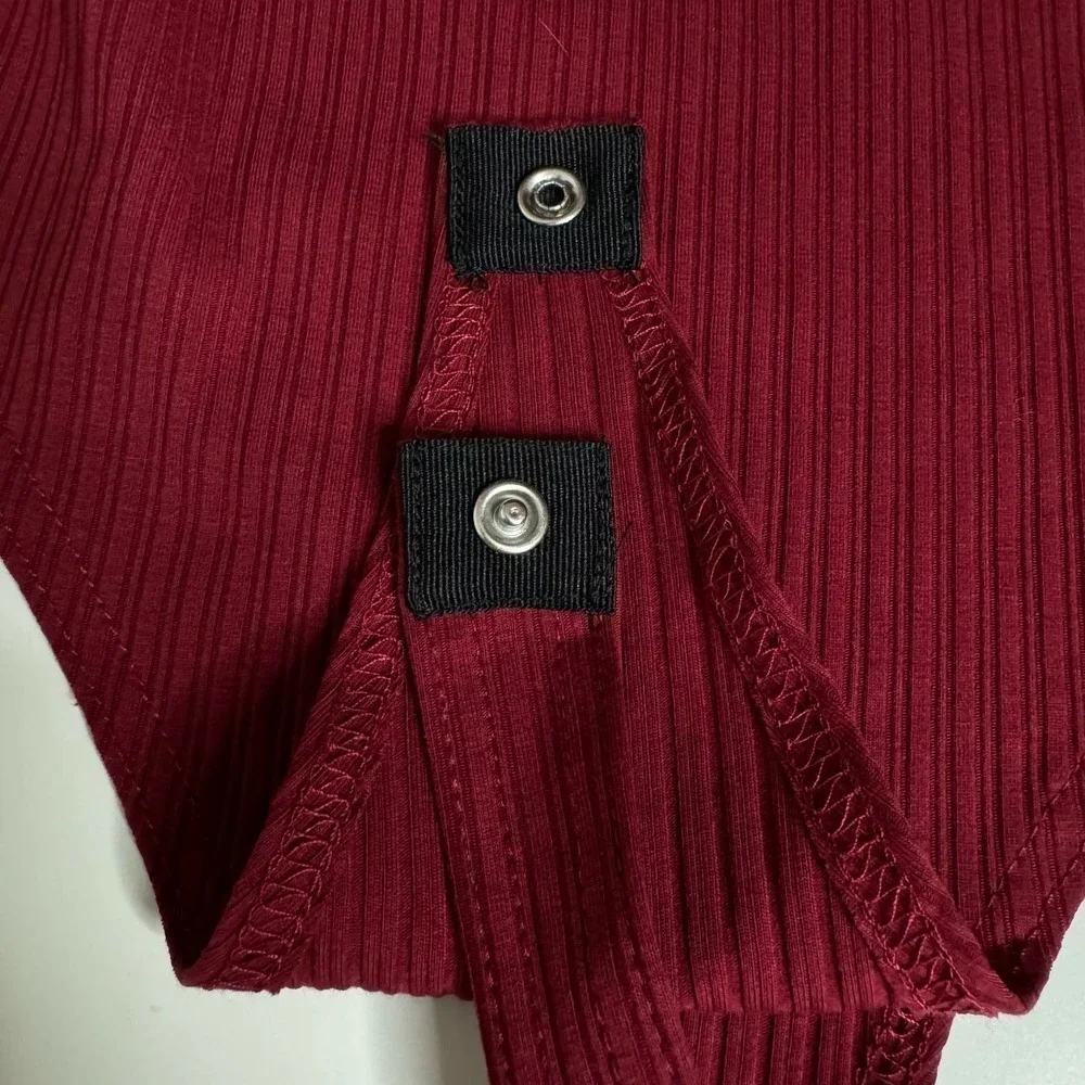The Giving‎ Movement Bodysuit Ribbed Long Sleeve Maroon Burgundy Size S